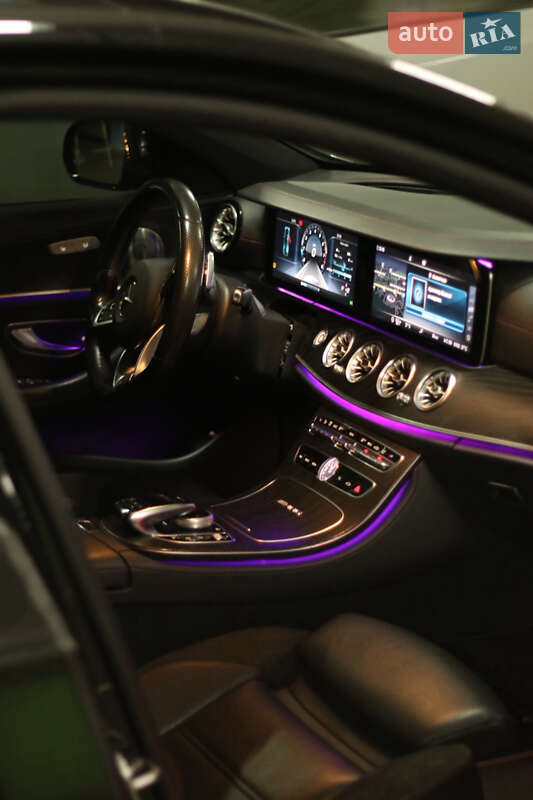 Седан Mercedes-Benz E-Class 2016 в Киеве