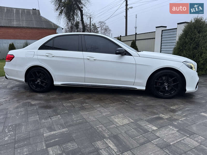 Седан Mercedes-Benz E-Class 2013 в Охтирці