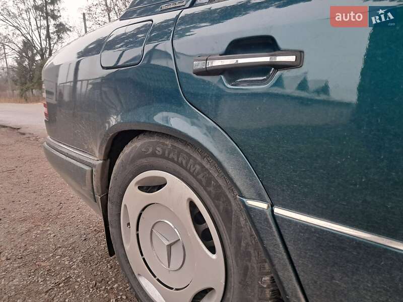 Седан Mercedes-Benz E-Class 1995 в Хмельницькому