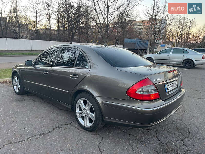 Седан Mercedes-Benz E-Class 2007 в Кривом Роге