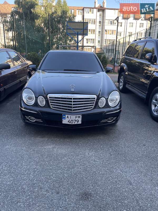 Седан Mercedes-Benz E-Class 2007 в Вишневому