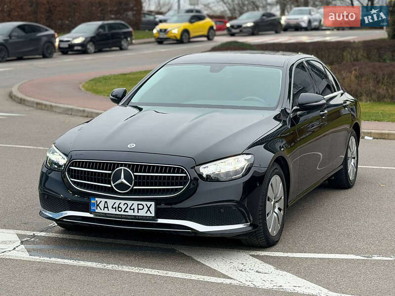 Mercedes-Benz E-Class 2021