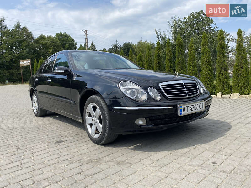 Седан Mercedes-Benz E-Class 2004 в Косове