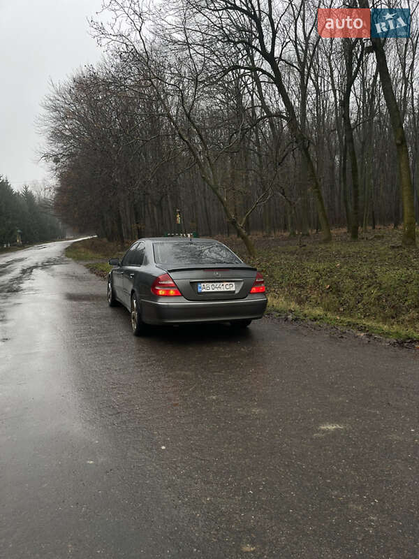Седан Mercedes-Benz E-Class 2006 в Вінниці