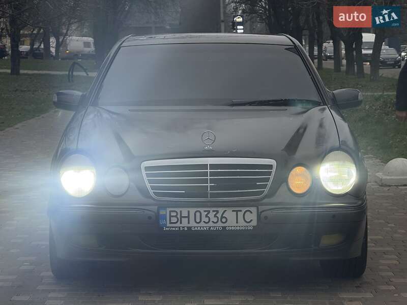 Седан Mercedes-Benz E-Class 2000 в Одессе
