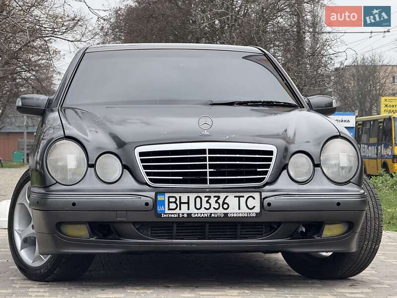 Седан Mercedes-Benz E-Class 2000 в Одессе