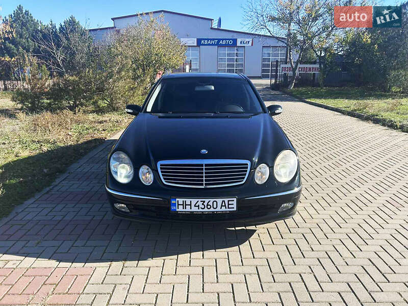 Mercedes-Benz E-Class 2002
