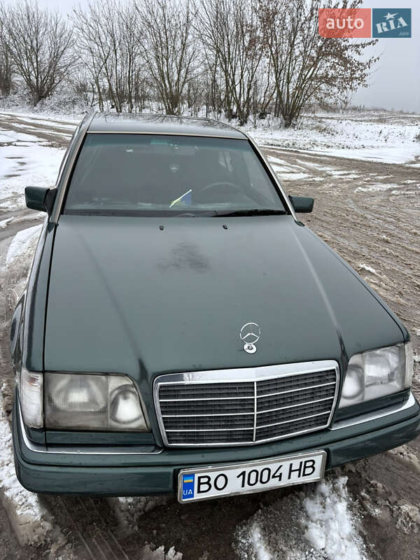 Седан Mercedes-Benz E-Class 1995 в Тернополе