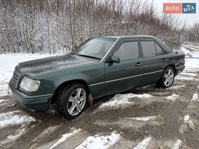 Седан Mercedes-Benz E-Class 1995 в Тернополе
