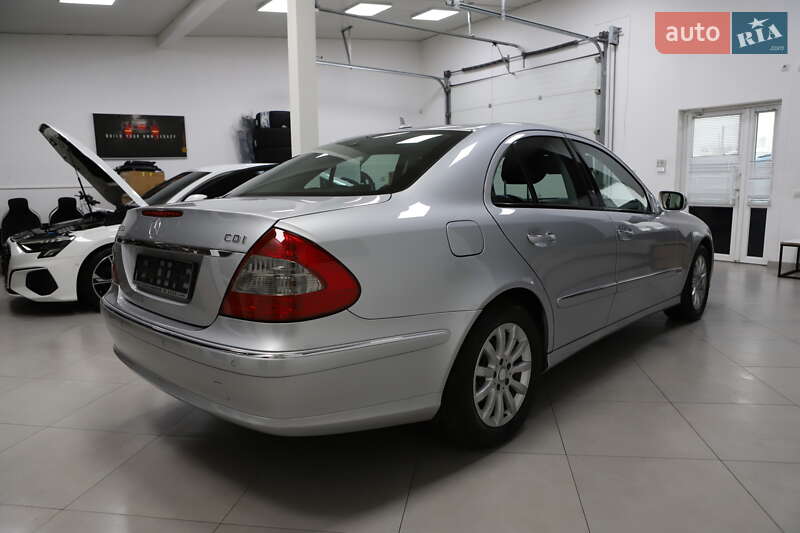 Седан Mercedes-Benz E-Class 2008 в Дрогобичі