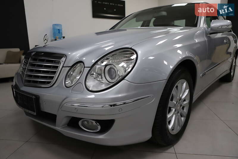 Седан Mercedes-Benz E-Class 2008 в Дрогобичі