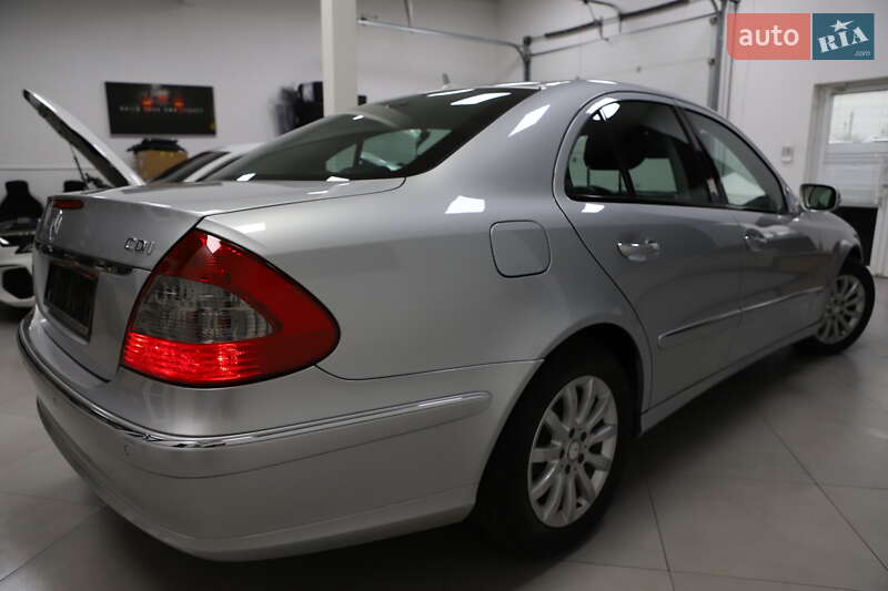 Седан Mercedes-Benz E-Class 2008 в Дрогобичі