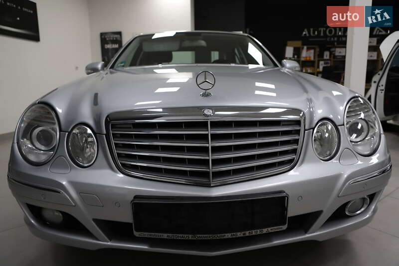 Седан Mercedes-Benz E-Class 2008 в Дрогобичі