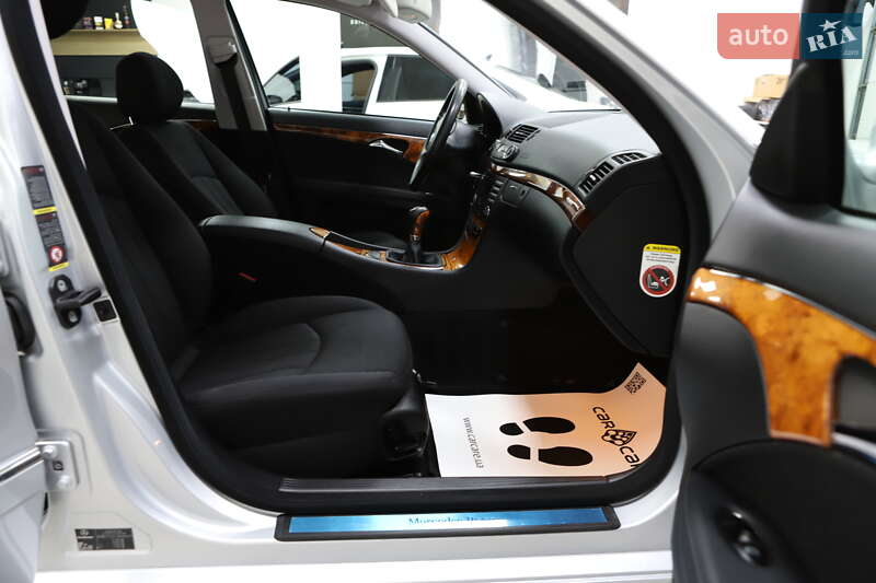 Седан Mercedes-Benz E-Class 2008 в Дрогобичі