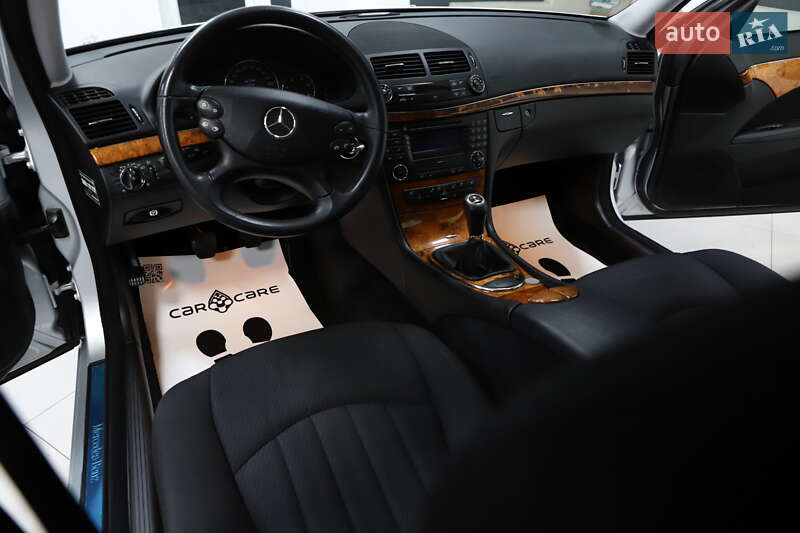 Седан Mercedes-Benz E-Class 2008 в Дрогобичі