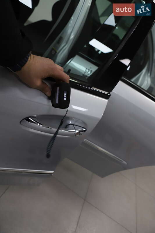 Седан Mercedes-Benz E-Class 2008 в Дрогобичі