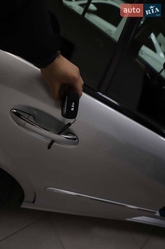 Седан Mercedes-Benz E-Class 2008 в Дрогобичі