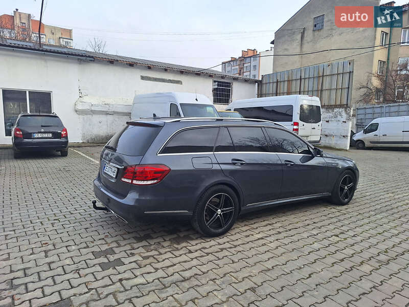 Седан Mercedes-Benz E-Class 2015 в Ивано-Франковске