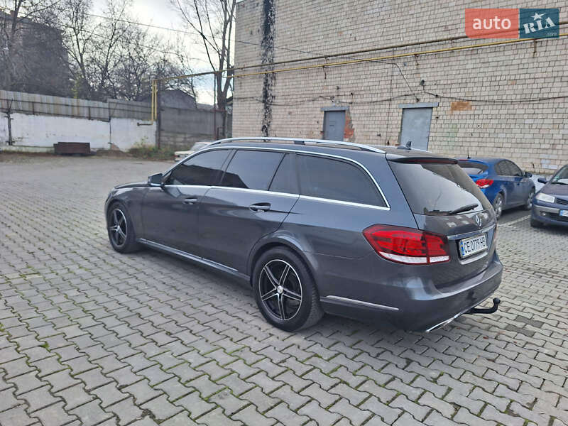 Седан Mercedes-Benz E-Class 2015 в Ивано-Франковске