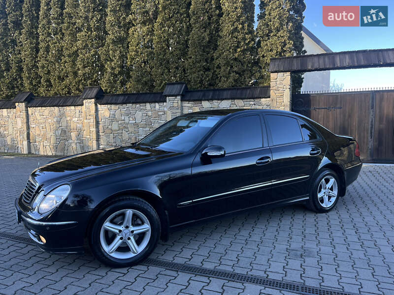 Седан Mercedes-Benz E-Class 2004 в Надвірній фото 5 Седан Mercedes-Benz E-Class 2004 в Надвірній