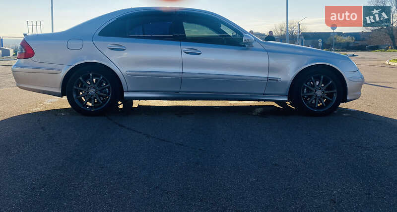 Седан Mercedes-Benz E-Class 2008 в Вільшанці