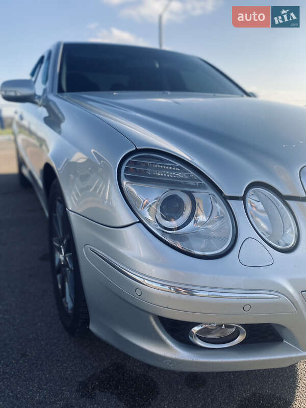 Седан Mercedes-Benz E-Class 2008 в Вільшанці