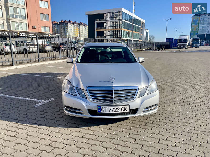 Універсал Mercedes-Benz E-Class 2013 в Коломиї