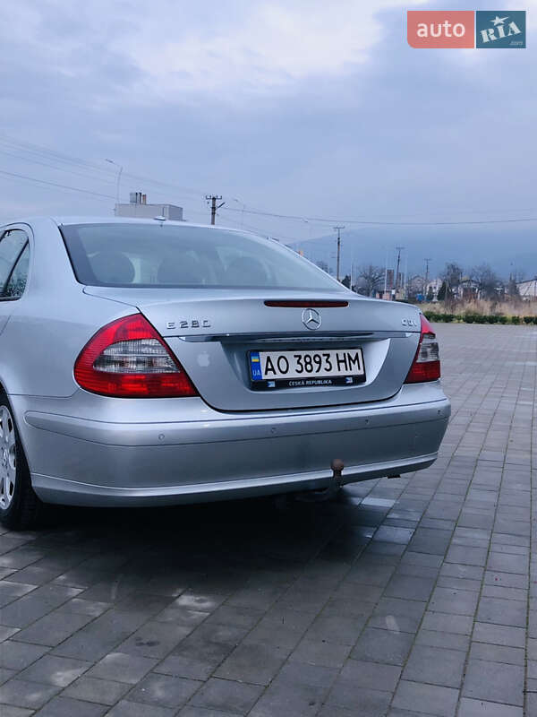 Седан Mercedes-Benz E-Class 2006 в Виноградові