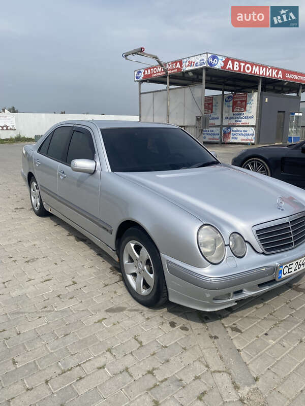 Mercedes-Benz E-Class 2000