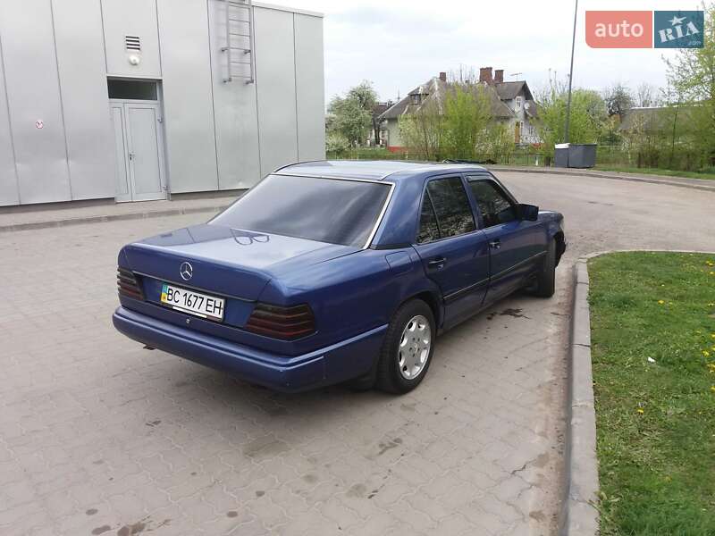 Седан Mercedes-Benz E-Class 1986 в Стрию фото 8 Седан Mercedes-Benz E-Class 1986 в Стрию