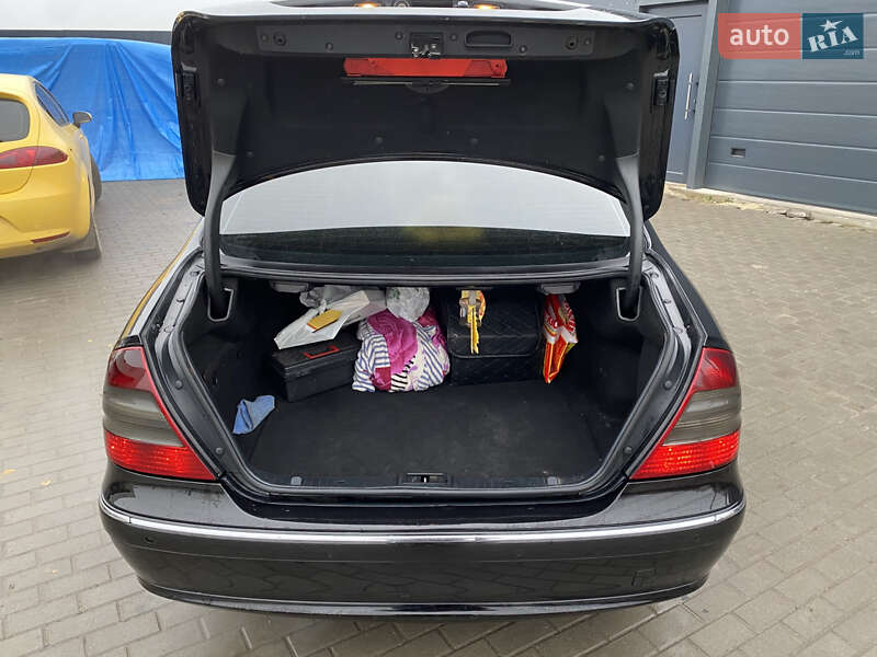 Седан Mercedes-Benz E-Class 2008 в Вишневце