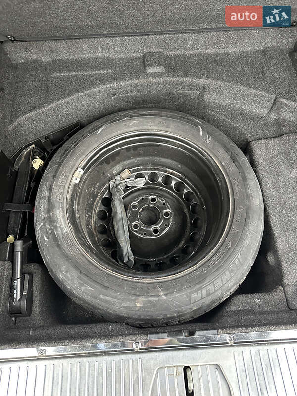 Універсал Mercedes-Benz E-Class 2004 в Львові