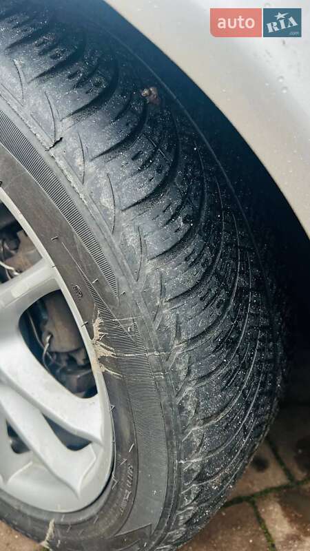 Седан Mercedes-Benz E-Class 2003 в Буську