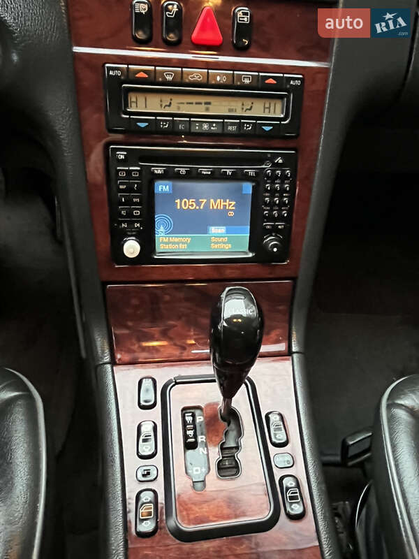 Седан Mercedes-Benz E-Class 2001 в Ровно