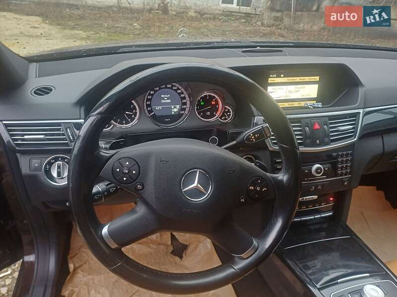 Универсал Mercedes-Benz E-Class 2010 в Чорткове фото 28 Универсал Mercedes-Benz E-Class 2010 в Чорткове