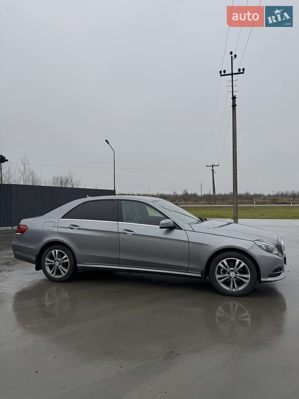 Седан Mercedes-Benz E-Class 2013 в Камне-Каширском