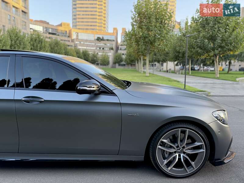 Седан Mercedes-Benz E-Class 2022 в Дніпрі