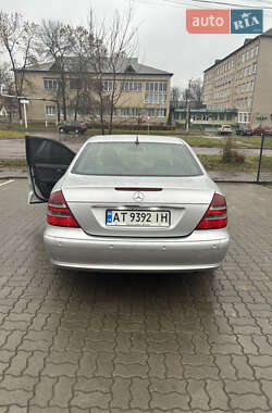 Седан Mercedes-Benz E-Class 2004 в Калуше