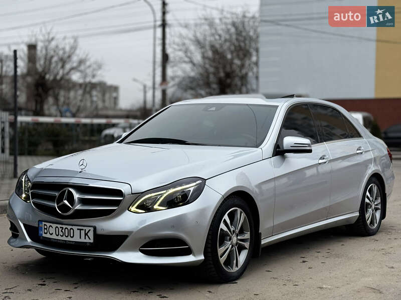 Седан Mercedes-Benz E-Class 2015 в Львові