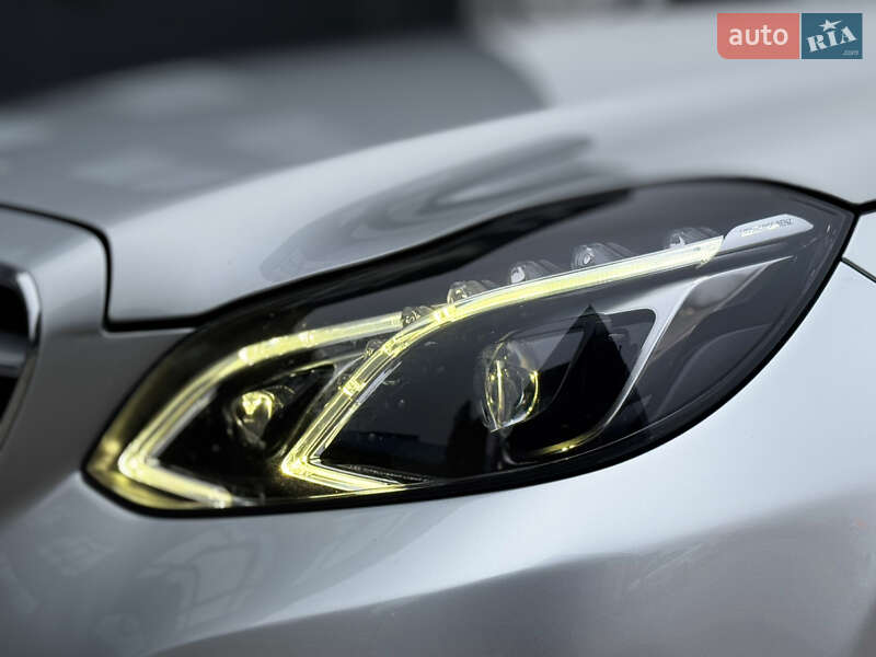 Седан Mercedes-Benz E-Class 2015 в Львові