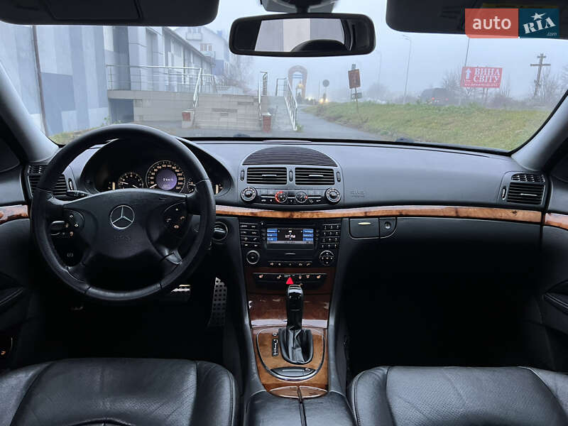 Седан Mercedes-Benz E-Class 2003 в Вінниці
