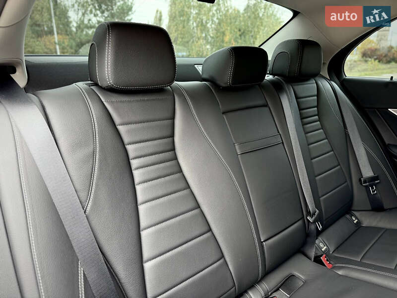 Седан Mercedes-Benz E-Class 2020 в Києві