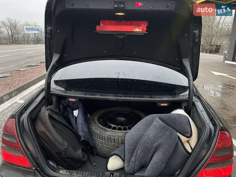 Седан Mercedes-Benz E-Class 2005 в Вишгороді фото 24 Седан Mercedes-Benz E-Class 2005 в Вишгороді