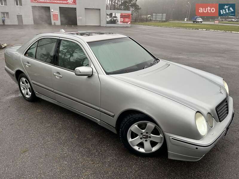 Mercedes-Benz E-Class 2000 Mercedes-Benz E-Class 2000