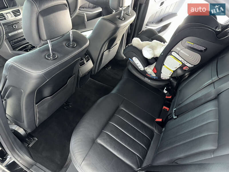 Седан Mercedes-Benz E-Class 2015 в Рівному
