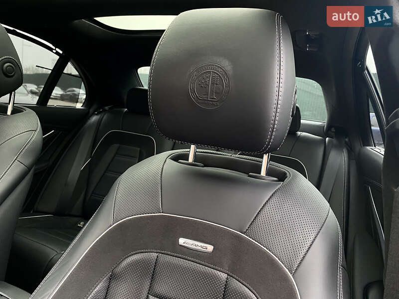 Седан Mercedes-Benz E-Class 2018 в Києві