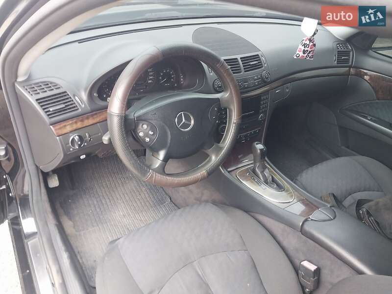 Седан Mercedes-Benz E-Class 2005 в Миколаєві фото 16 Седан Mercedes-Benz E-Class 2005 в Миколаєві