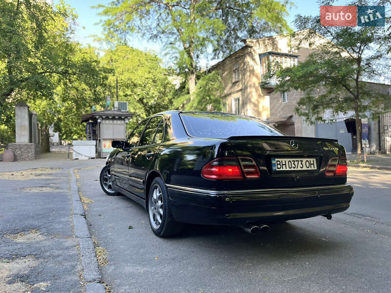 Седан Mercedes-Benz E-Class 1997 в Одессе