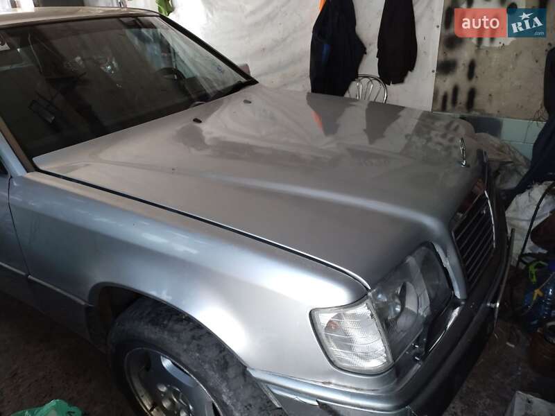 Седан Mercedes-Benz E-Class 1993 в Херсоні фото 6 Седан Mercedes-Benz E-Class 1993 в Херсоні