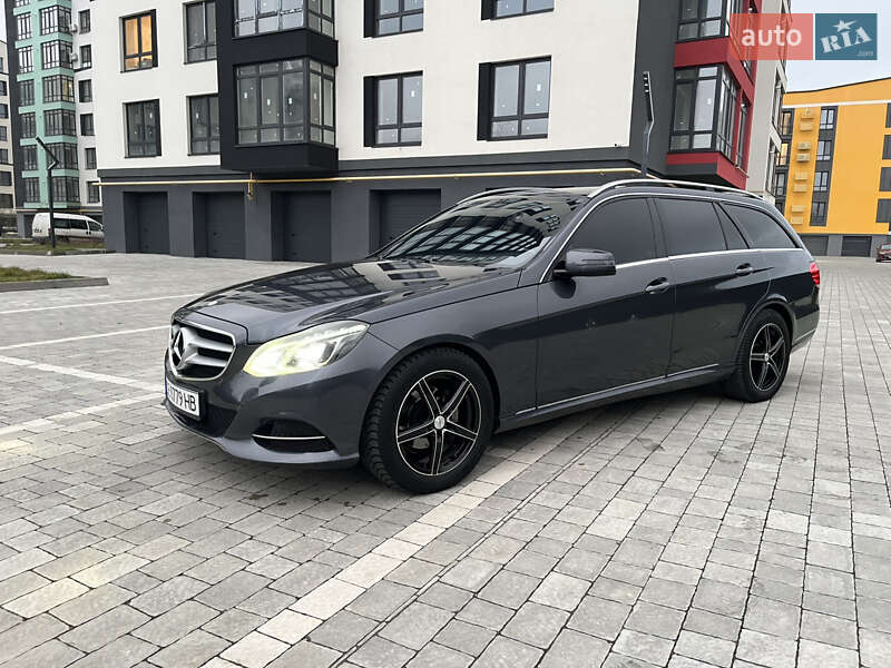 Седан Mercedes-Benz E-Class 2015 в Івано-Франківську